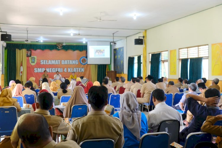 Laporan Kegiatan Rapat Koordinasi Pembahasan Permasalahan Peserta Didik dan Peningkatan Kasus HIV AIDS di Lingkungan Pelajar