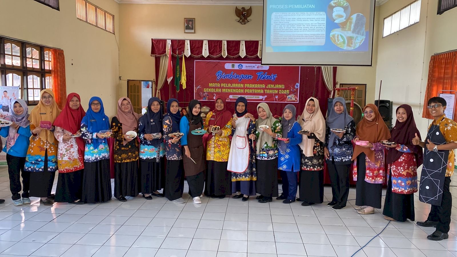 Bimbingan Teknis Guru Prakarya